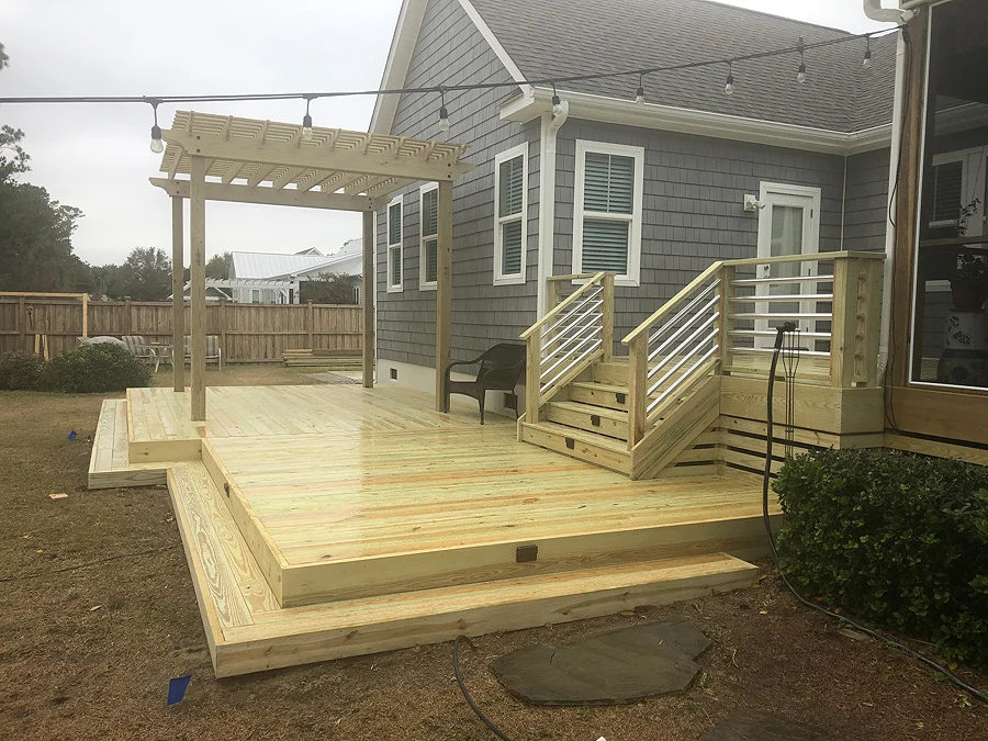 Backyard wood deck design