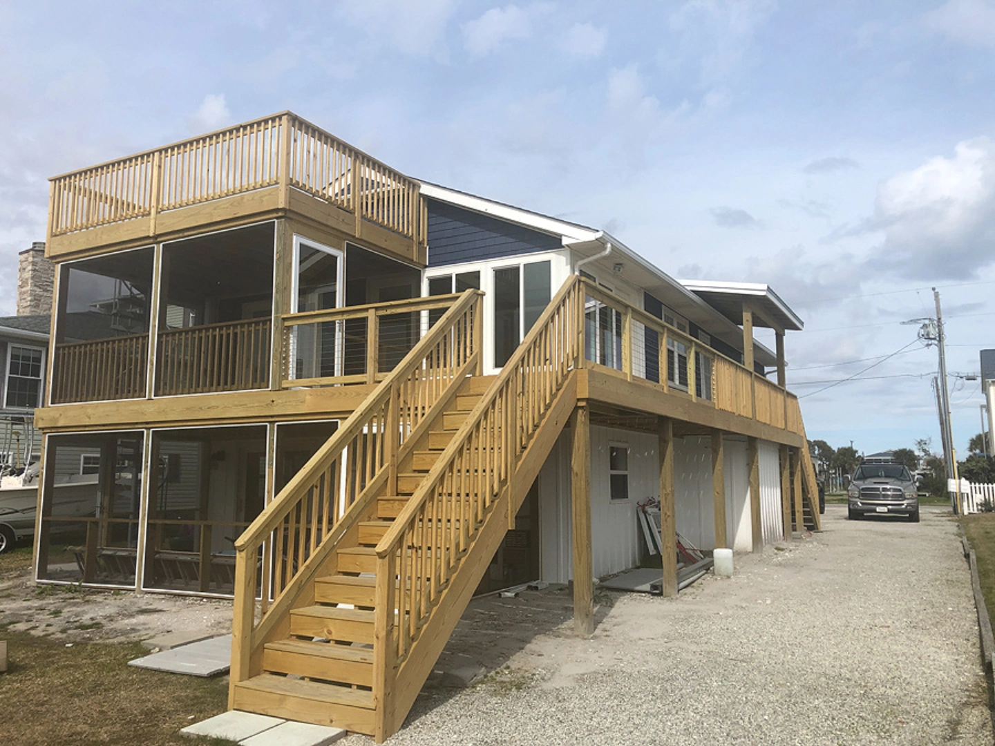 Custom hardwood deck design